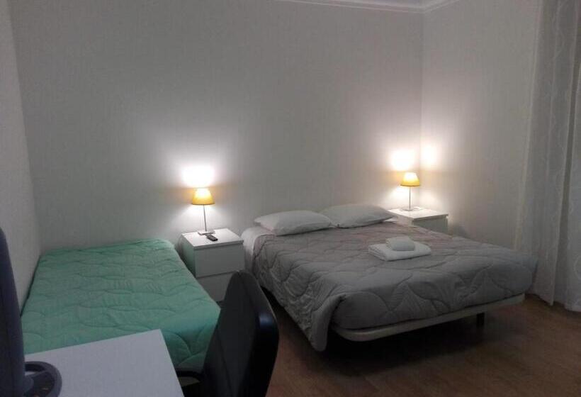 اتاق استاندارد سه نفره, Residence Metro Alameda