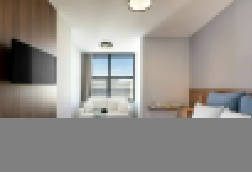 إستوديو ديلوكس, The Newel Acropolis