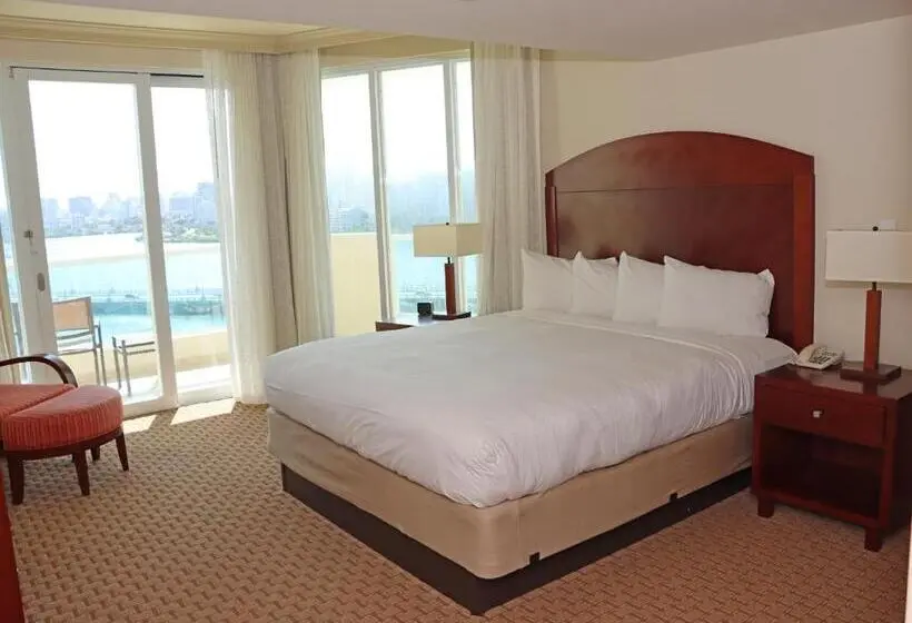 سوییت سوپریور با چشم‌انداز دریا, Costa Bahia Hotel Paseo Caribe