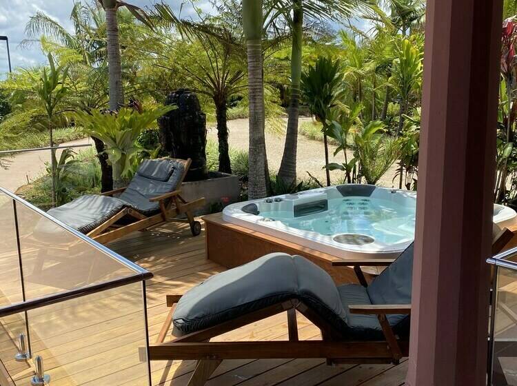 بانگلوی لوکس, Jodhai Bai Retreat