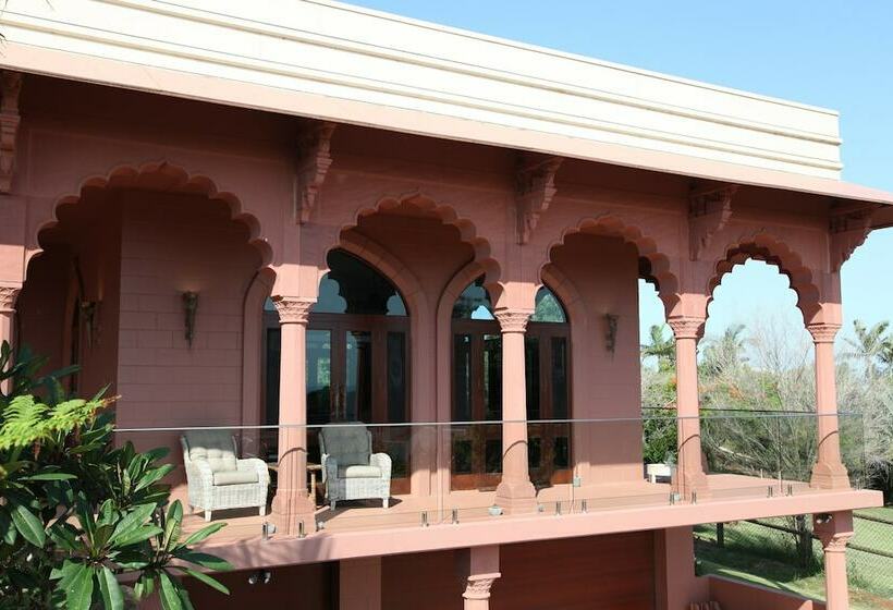 بانگلوی لوکس, Jodhai Bai Retreat
