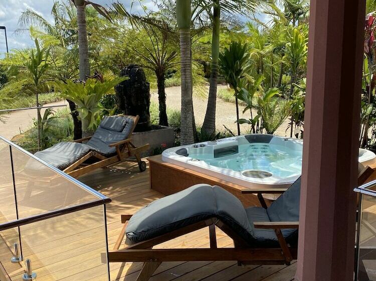 بانگلوی لوکس, Jodhai Bai Retreat