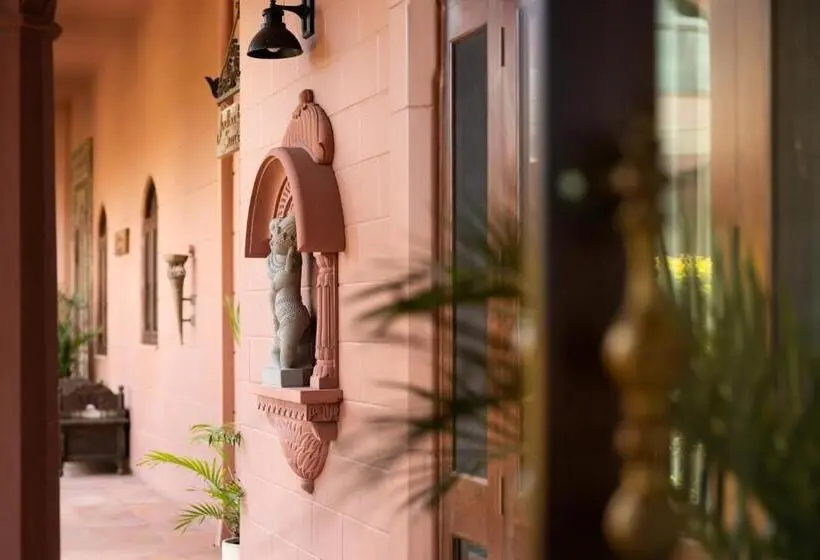 سوییت لوکس, Jodhai Bai Retreat