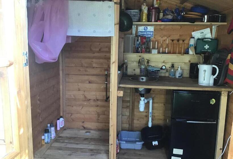 Standard Tent, Willow Barn