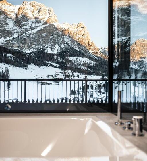 小型套房带阳台, Surega   Idyllic Farmhouse