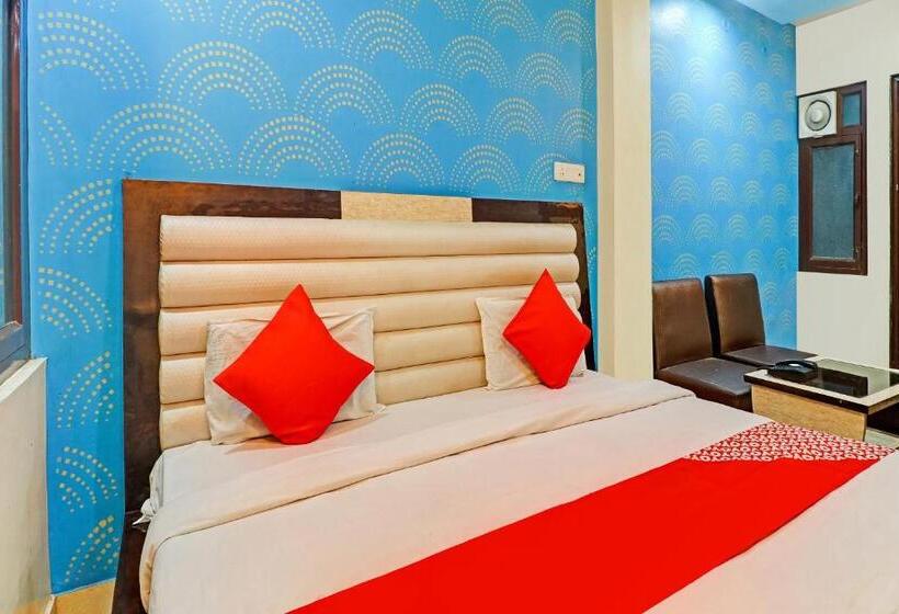 اتاق کلاسیک سه تخته, Collection O Hotel Shree Narayan Regency