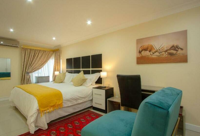 キングサイズベッドのエクゼクティブルーム, Royal Hills Lodge And Spa