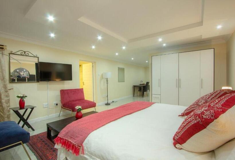 プレジデントスイートルーム, Royal Hills Lodge And Spa