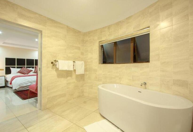 プレジデントスイートルーム, Royal Hills Lodge And Spa