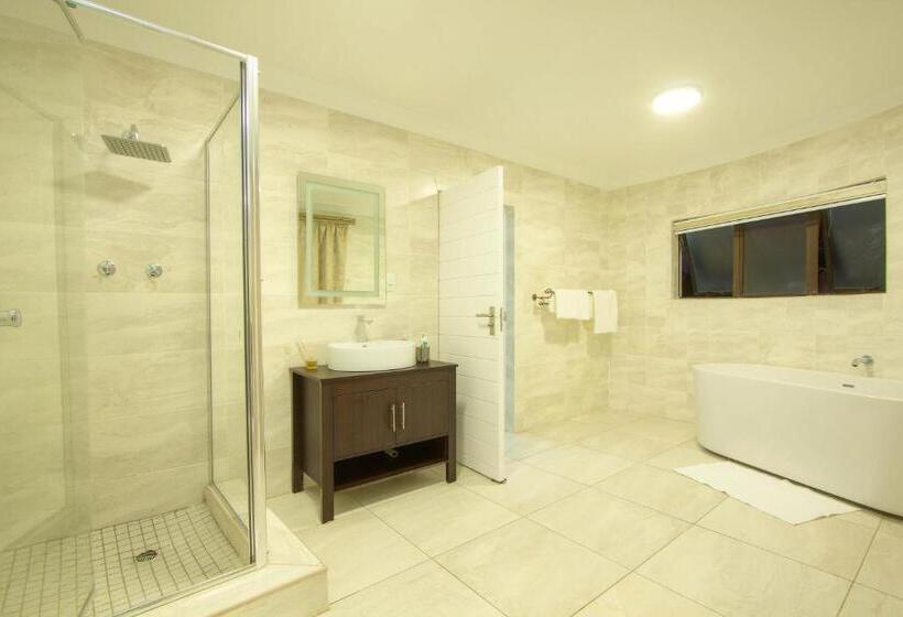 Президентский Люкс, Royal Hills Lodge And Spa