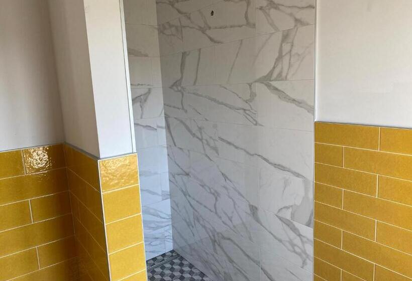 キングサイズベッドのスタンダードルーム, Allegro Holiday