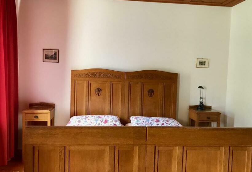 Номер Стандарт Вид на Горы, Dazio Grande B&b