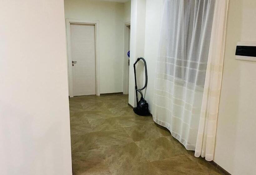 اتاق کلاسیک چهارنفره, Kobuleti 728