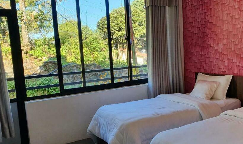 اتاق اکونومی, Nagarkotfoodhome