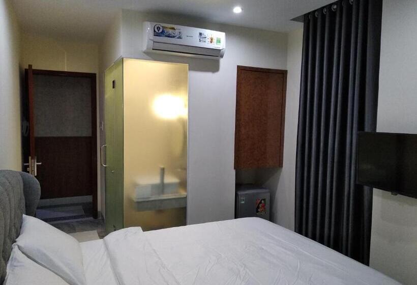 اتاق لوکس, Peace