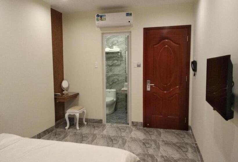 اتاق لوکس با بالکن, Peace