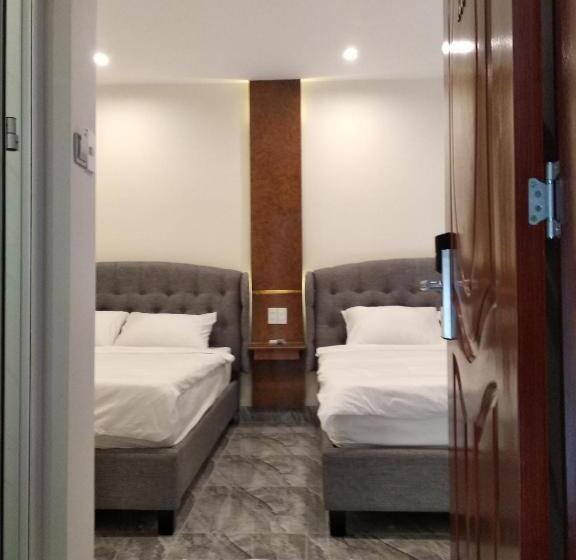 اتاق استاندارد چهارنفره با بالکن, Peace