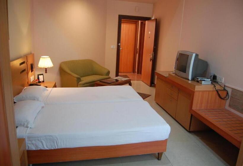 Номер Стандарт, Savoy Greens Karnal