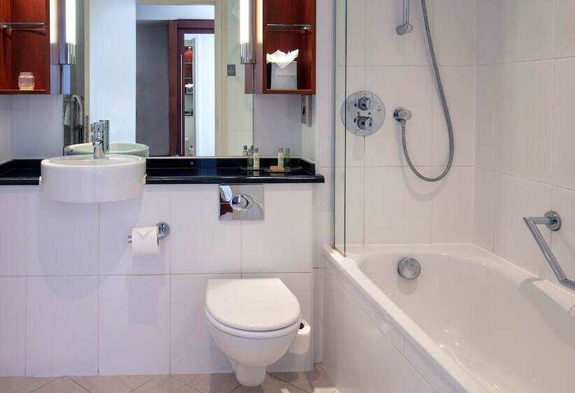 Номер Deluxe Кровать Кинг, Forest Pines Hotel, Spa & Golf Resort