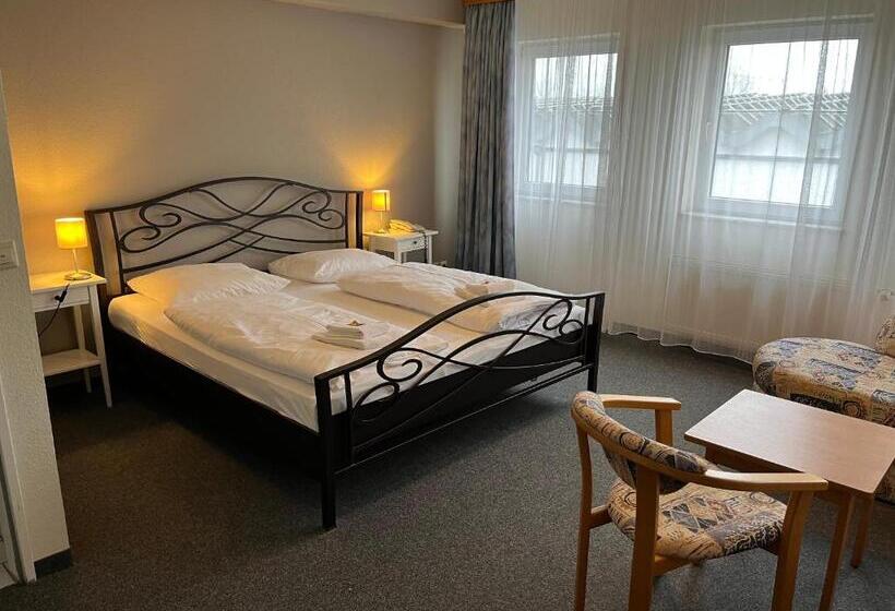 Четырехместный Номер Стандарт, Astral Inn Leipzig Hotel & Restaurant