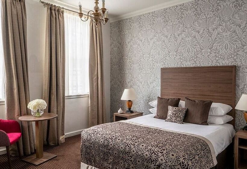Классический Номер, Brandshatch Place & Spa