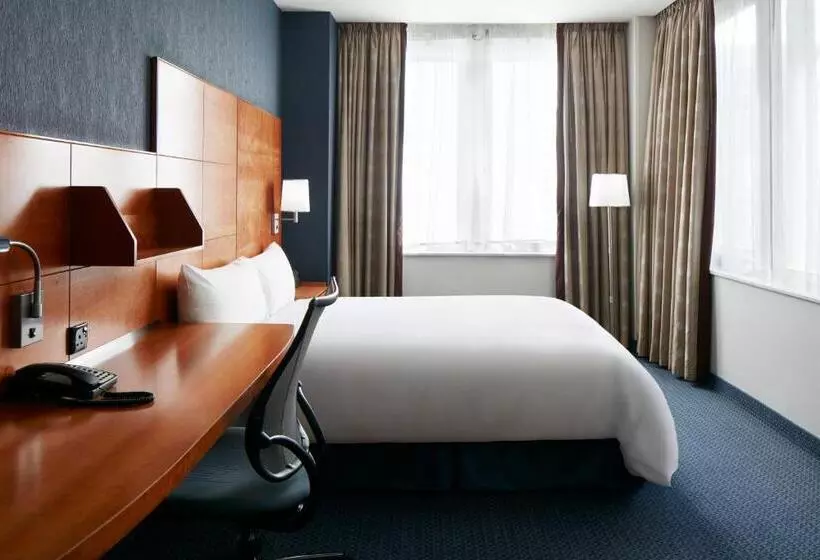 デラックスルーム, Club Quarters Hotel St Paul S, London