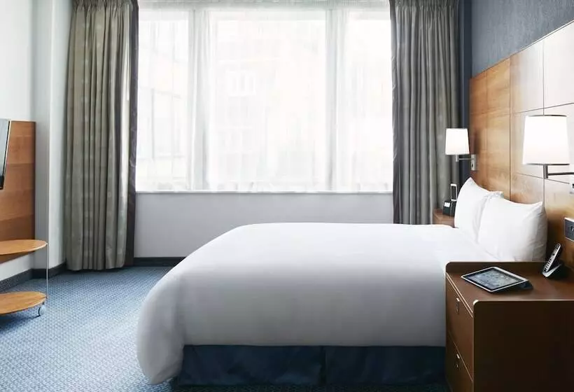 スーペリアールーム, Club Quarters Hotel St Paul S, London