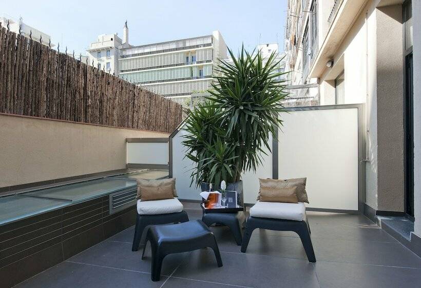 اتاق سوپریور, Constanza