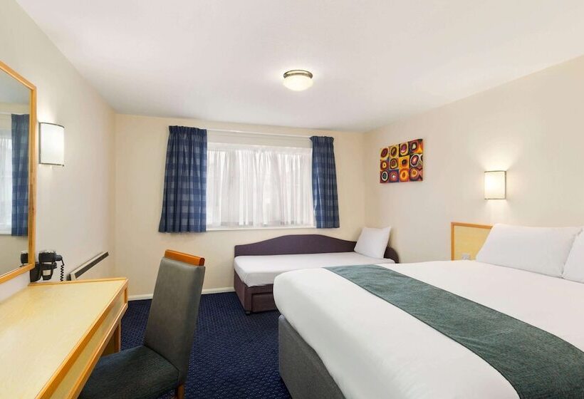 חדר סטנדרט, Days Inn Sutton Scotney South