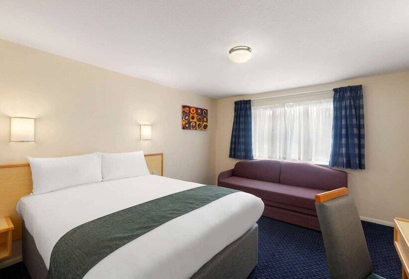 חדר סטנדרט מיטה זוגית, Days Inn Sutton Scotney South