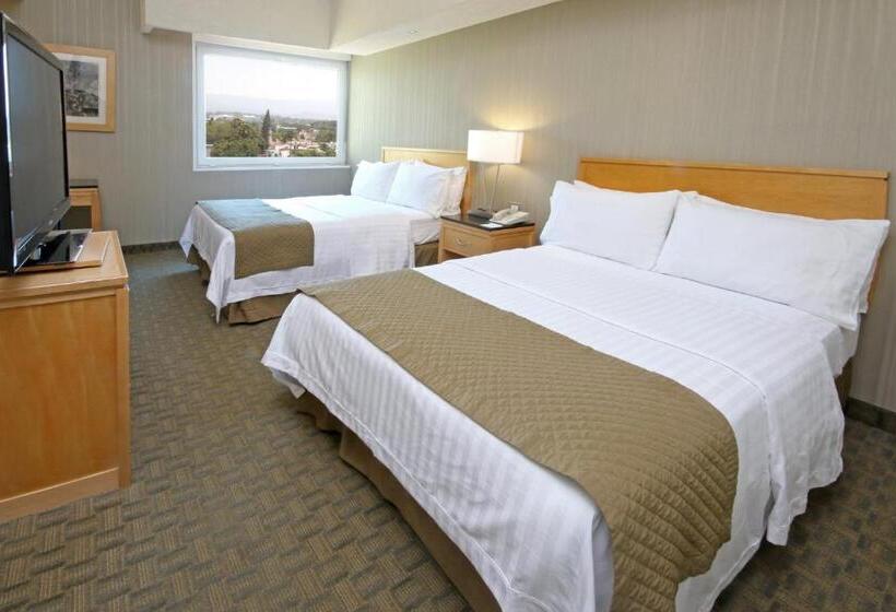 2ダブルベッドのスタンダードルーム, Holiday Inn Cuernavaca, An Ihg
