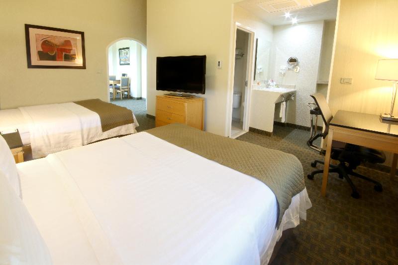 スイート, Holiday Inn Cuernavaca, An Ihg