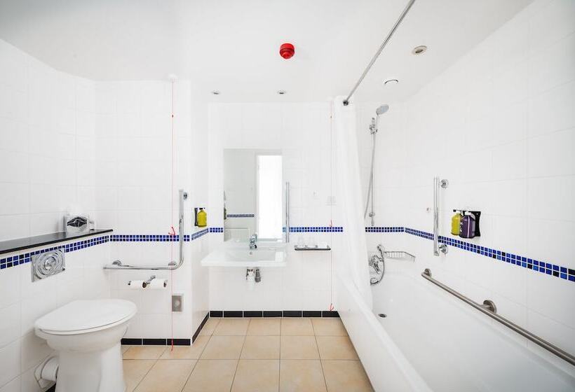 身障者適用スタンダードルーム, Holiday Inn Leeds Brighouse, An Ihg