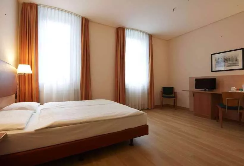 スーペリアールーム, Intercityhotel Berlin Ostbahnhof