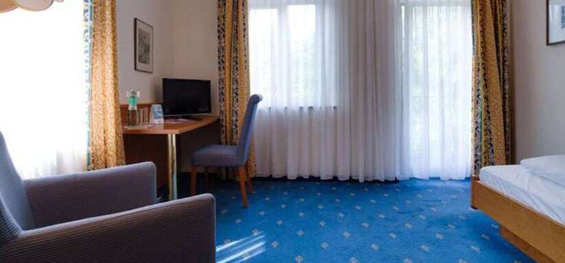 Standard Yhden Hengen Huone, Johannisbad