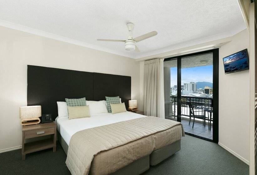 スタンダードシティビュールーム, Mantra Esplanade