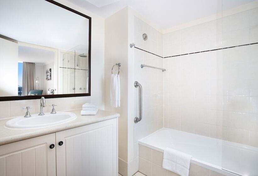 スタンダードシティビュールーム, Mantra Esplanade