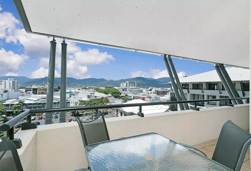 海の見える3ベッドルームアパートメント, Mantra Esplanade