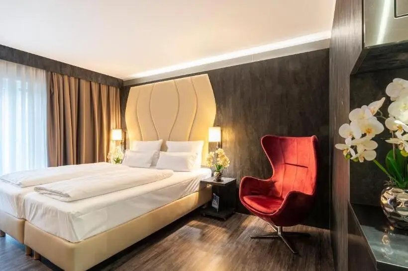Deluxe-huone, Plaza Inn Heilbronn