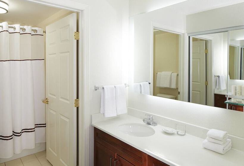 침실 2개 스위트, Residence Inn Minneapolis Downtown At The Depot