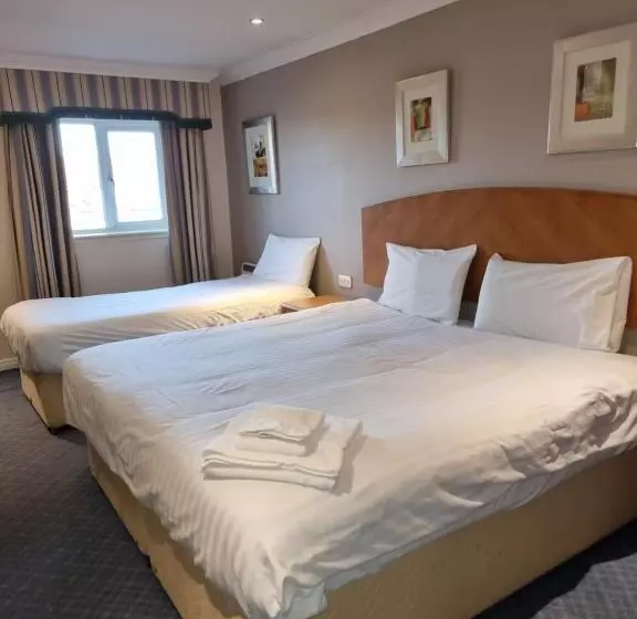Perhehuone, Kegworth Hotel & Conference Centre