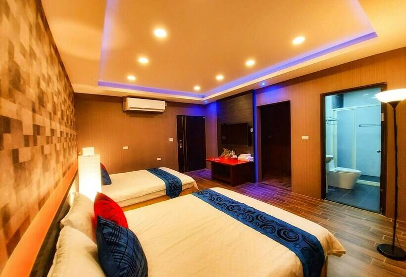 اتاق خانوادگی, Suao Backpackers