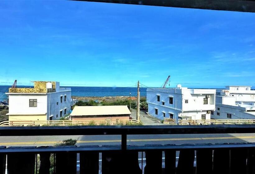 اتاق استاندارد چهار تخته با چشم‌انداز دریا, 墾丁興海灣民宿