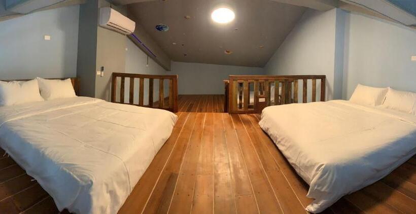 اتاق خانوادگی با چشم‌انداز دریا, 墾丁興海灣民宿