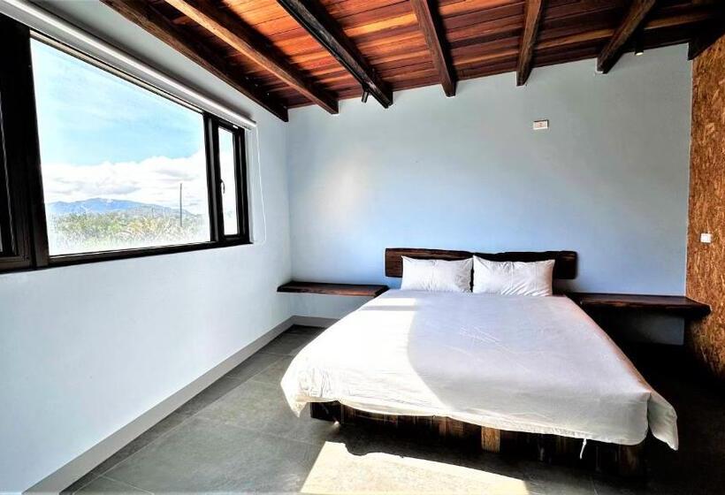 اتاق خانوادگی با چشم‌انداز دریا, 墾丁興海灣民宿