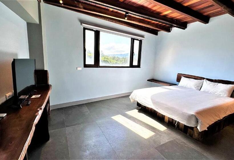 اتاق خانوادگی با چشم‌انداز دریا, 墾丁興海灣民宿