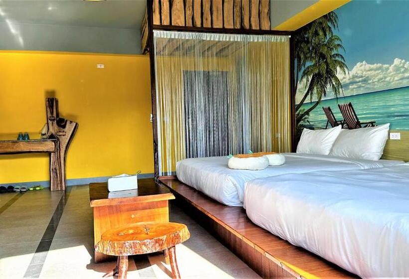 اتاق استاندارد چهار تخته, 墾丁興海灣民宿