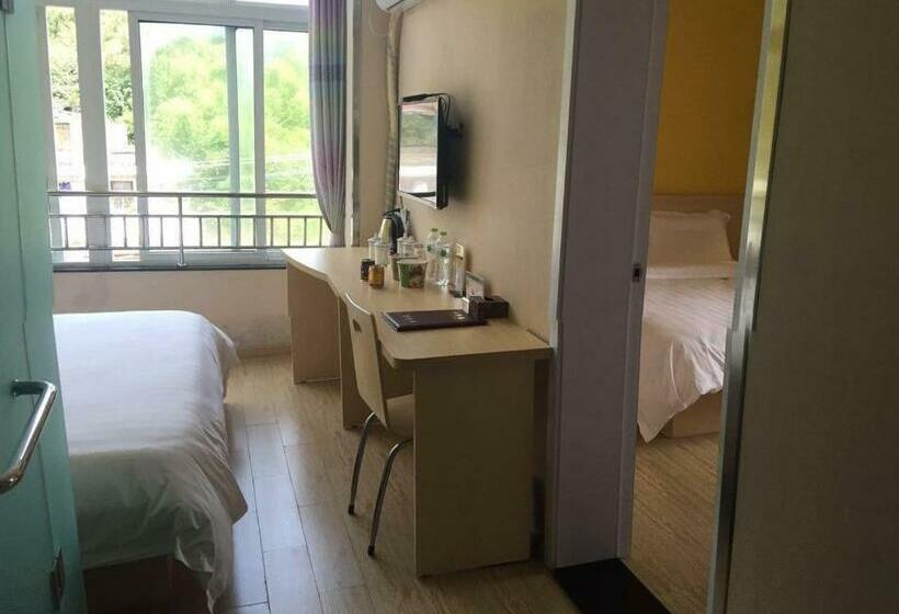 Семейный Номер, 7days Inn Ziyang Lezhi Yingbin Avenue Branch