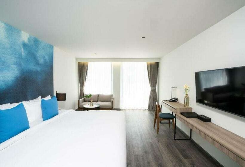 Номер Deluxe Вид на Бассейн, Best Western Plus Nexen Pattaya