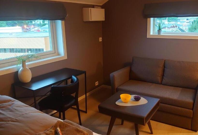 스탠다드 스튜디오, På Hjørnet Gjestehus